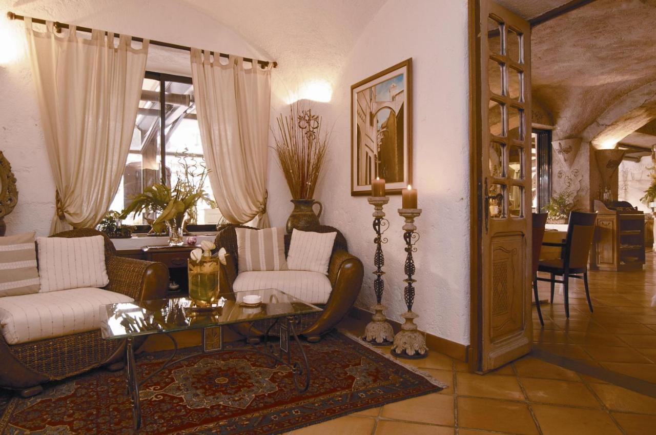 Hotel La Caravelle Бонифачо Экстерьер фото